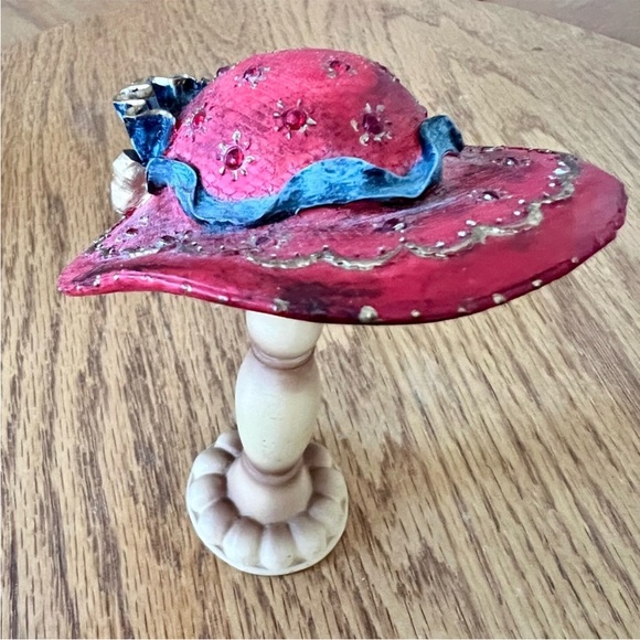 Vintage Classic Couture Collection With Mini Red Hat, Shoe & Handbag. - Picture 7 of 7